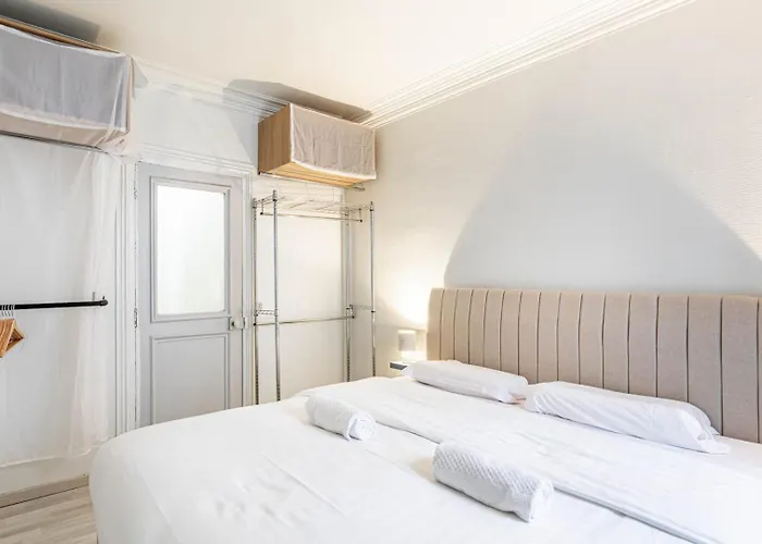 Guestready - Charming Retreat In La Roquette דירה פריז